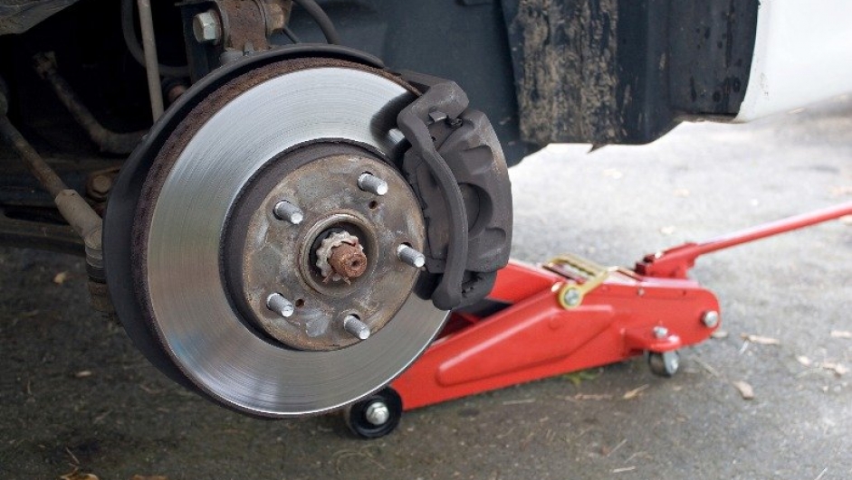 تست عملکرد لنت ترمز